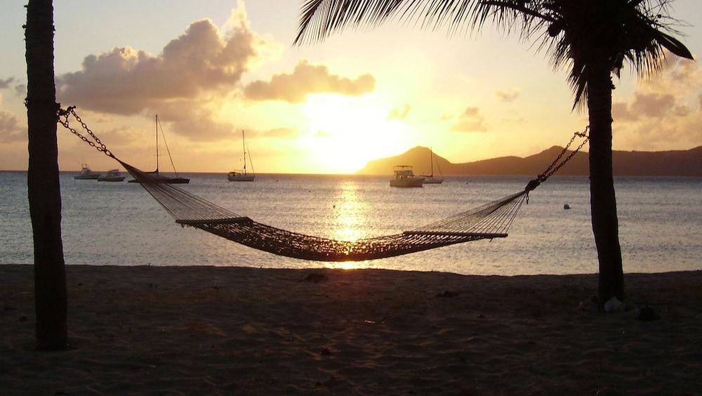 Oualie Beach Resort Nevis Extérieur photo
