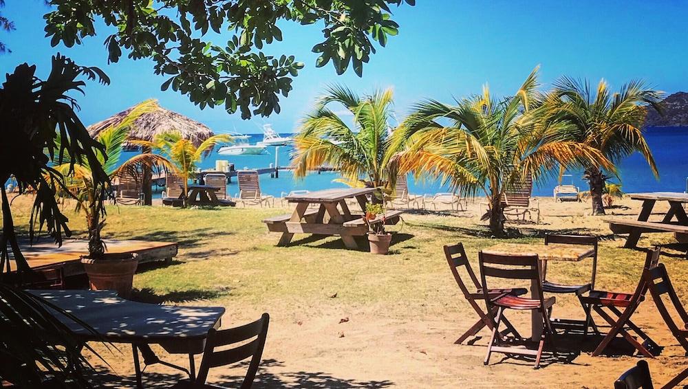 Oualie Beach Resort Nevis Extérieur photo